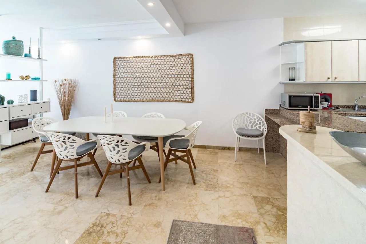 Cozy 2 Bedroom Corner Apartment In Puerto Banus With A Stunning Terrace Marbella Spain