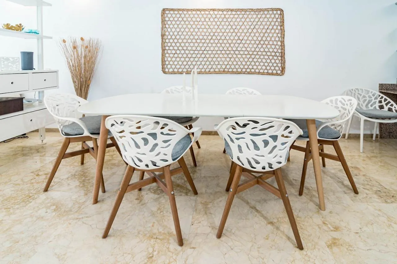 Cozy 2 Bedroom Corner Apartment In Puerto Banus With A Stunning Terrace Marbella Holiday home
