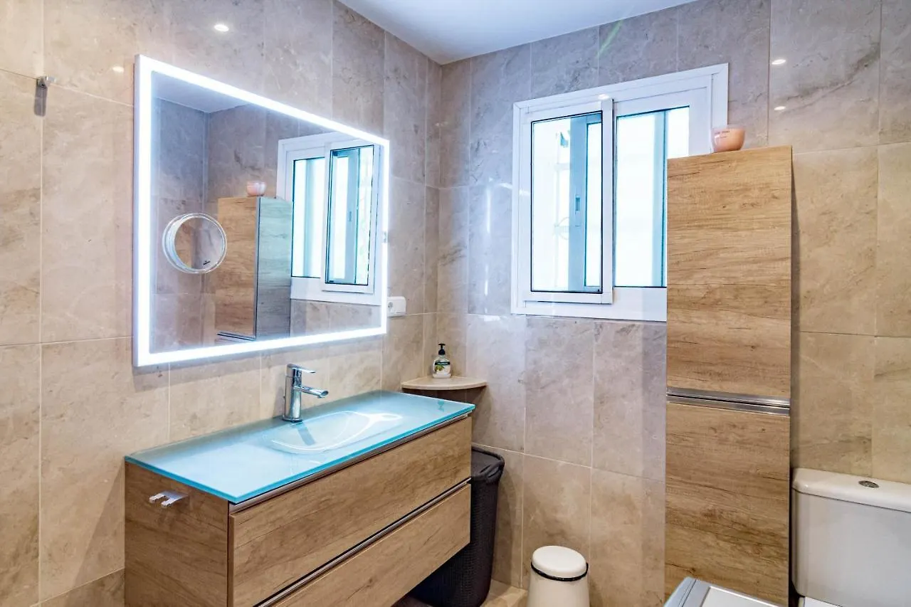 Cozy 2 Bedroom Corner Apartment In Puerto Banus With A Stunning Terrace Marbella 0*,