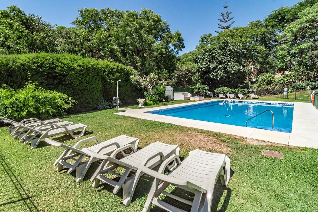 Cozy 2 Bedroom Corner Apartment In Puerto Banus With A Stunning Terrace Marbella 0*,