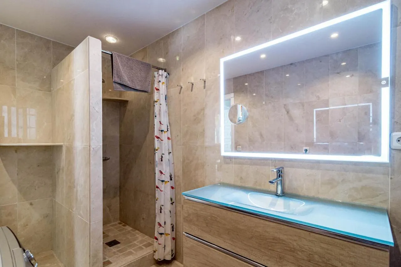 Cozy 2 Bedroom Corner Apartment In Puerto Banus With A Stunning Terrace Marbella 0*,  Spain